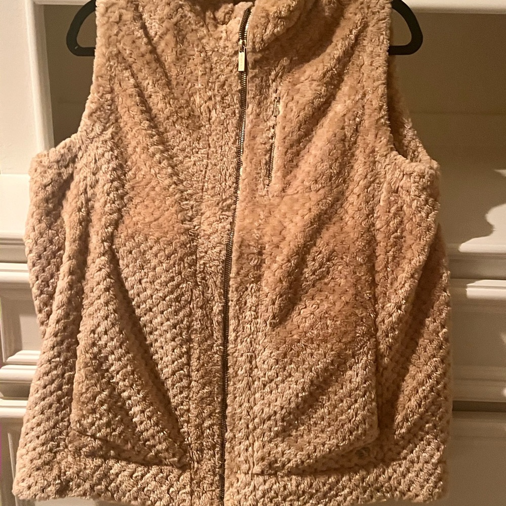 Women's Tan Fleece Vest